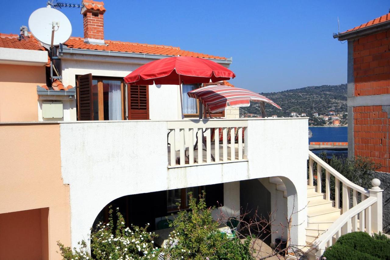 Apartments By The Sea Sevid, Trogir - 9468 מראה חיצוני תמונה